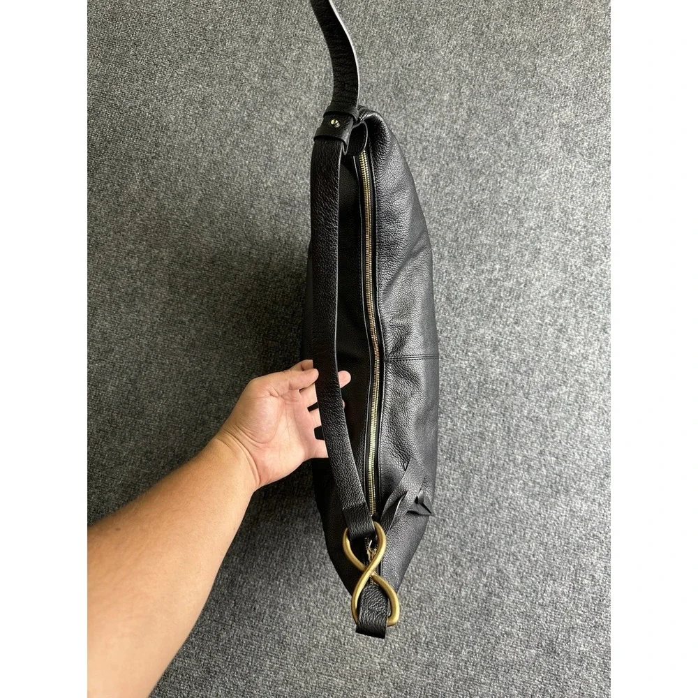 M.Gemi Eleonora Crescent Leather Hobo Bag Made in Italy, Size One Size